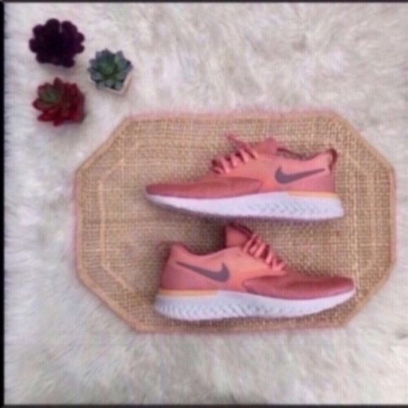 Nike Odyssey React 2 Flyknit Pink Quartz NEW - Picture 6 of 14